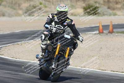 media/Jan-15-2026-Racers Edge (Thu) [[dfebeb70ab]]/2-A Group/Session 5 Turn 2/